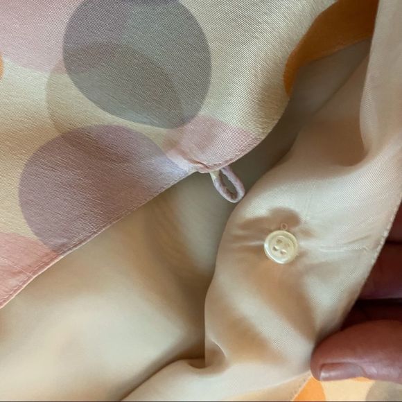 Preloved 100% silk Silkland wrap top with orange/purple bubble pattern - Picture 10 of 12